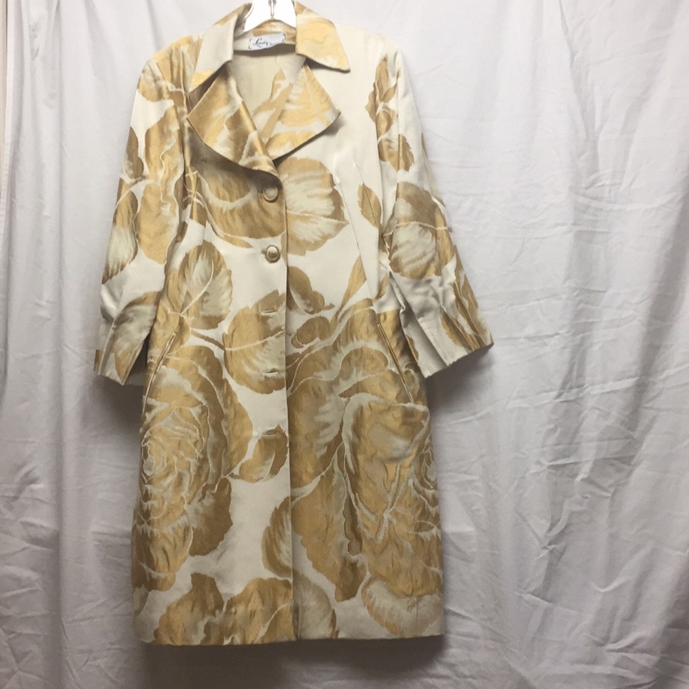 Silk coat by Lordes Chavez